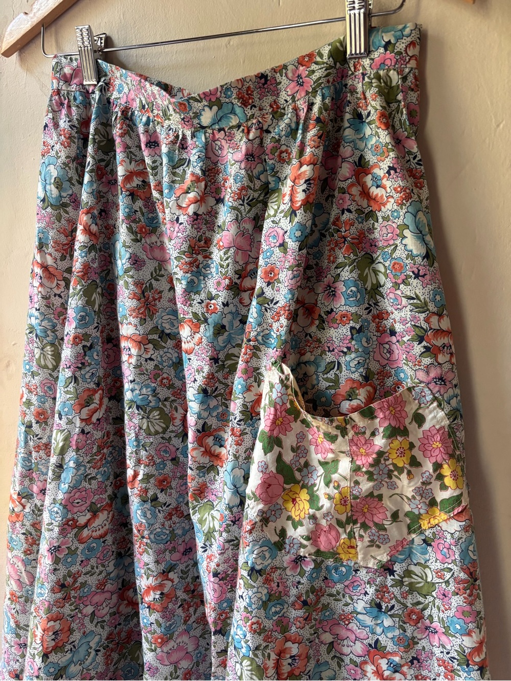 Vintage floral skirt cottage grain sack style - Picture 3 of 11